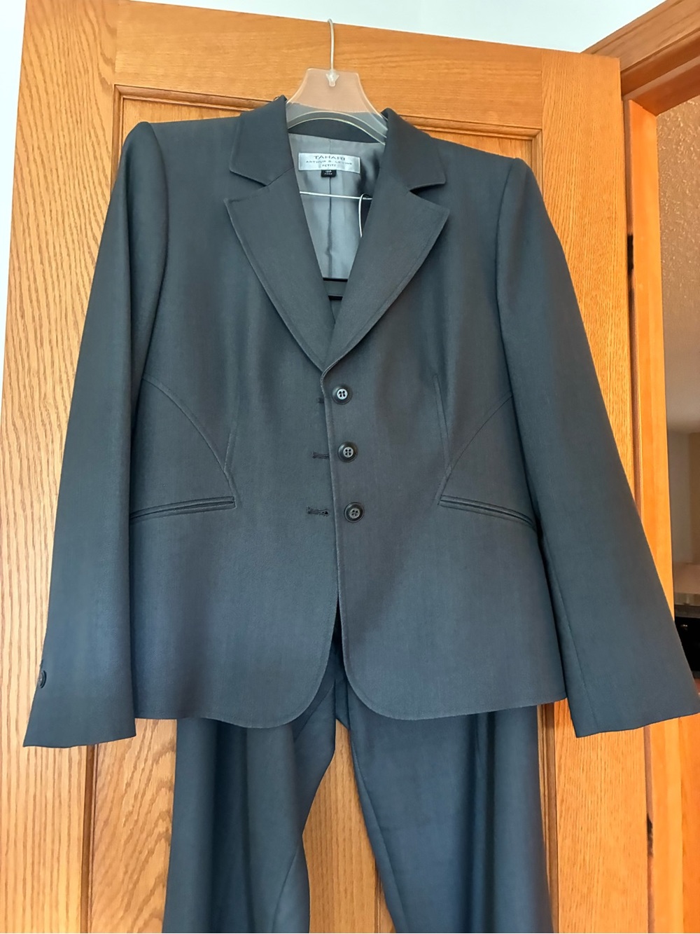 Tahari ASL Women's gray Tailored suit